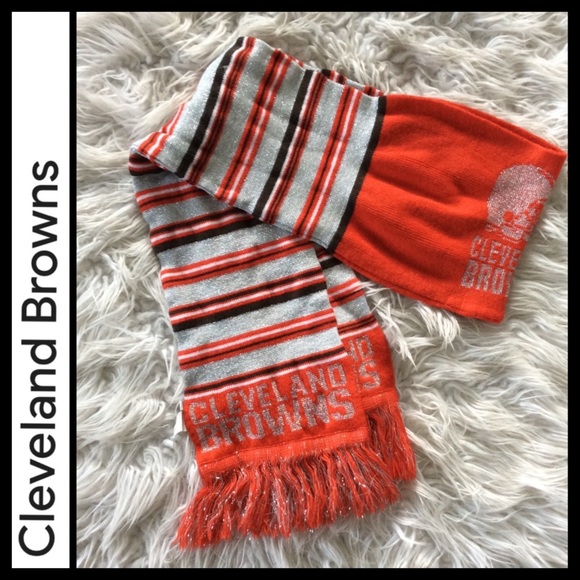 Cleveland Browns Women’s Glitter Team Scarf - Picture 3 of 4